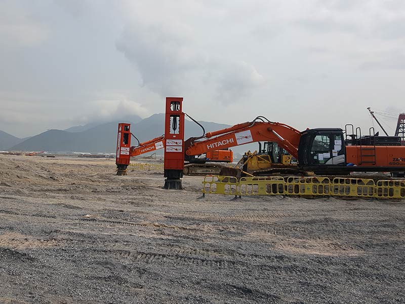 香港國際機(jī)場使用高速液壓夯實機(jī)